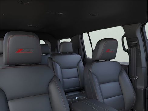 New 2026 Chevrolet Traverse Z71 w/ Enhanced Driving Package image 24