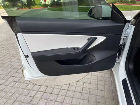 Used 2021 Tesla Model 3 Standard Range Plus RWD image 28