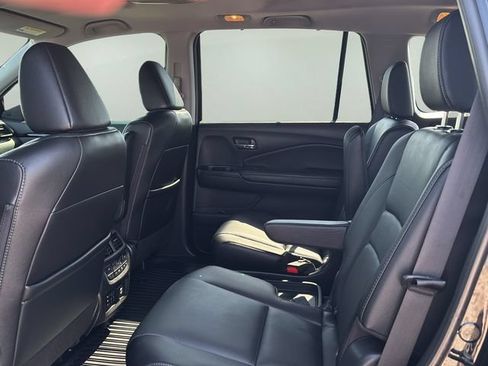 Used 2018 Honda Pilot Elite image 14