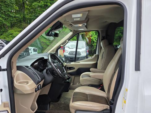 Used 2018 Ford Transit 250 148 Medium Roof w/ Exterior Upgrade Package RWD image 11