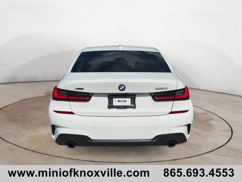 Used 2022 BMW 330i xDrive Sedan w/ M Sport Package AWD/4WD image 4
