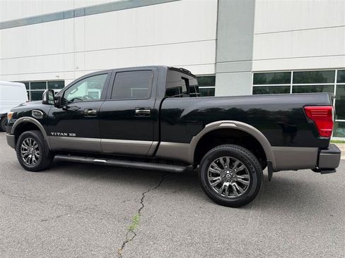 Used 2019 Nissan Titan Platinum Reserve w/ Platinum Utility Package AWD/4WD image 8