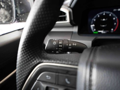 Used 2024 Toyota Tacoma TRD Sport image 13