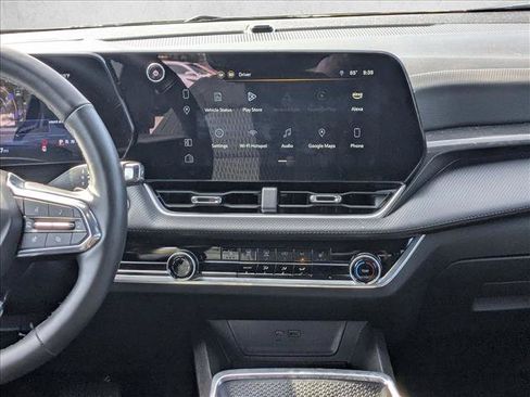 Used 2025 Chevrolet Equinox LT FWD image 14