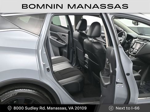 Used 2023 Nissan Murano SV w/ SV Midnight Edition Package image 10