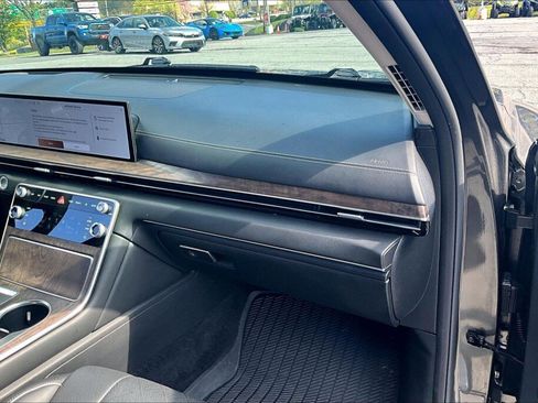 Used 2025 Genesis GV80 3.5T Advanced AWD/4WD image 11