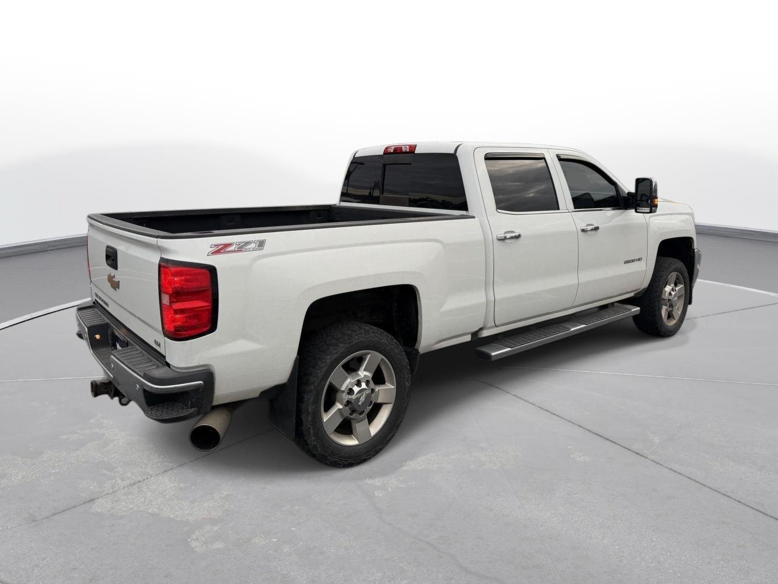 Used 2016 Chevrolet Silverado 2500 LTZ w/ Duramax Plus Package AWD/4WD image 5