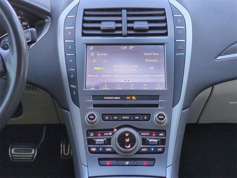 Used 2019 Lincoln MKZ Reserve w/ Reserve Plus Package image 18