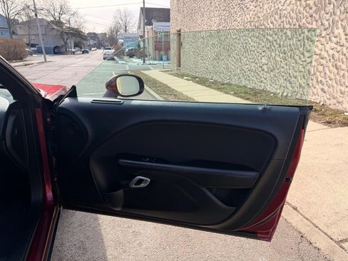Used 2018 Dodge Challenger SXT RWD image 25