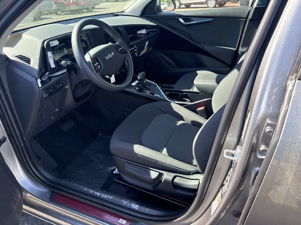 New 2026 Kia Niro LX FWD image 8