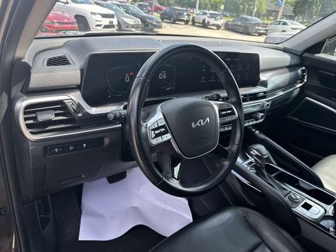 Used 2023 Kia Telluride S AWD/4WD image 12