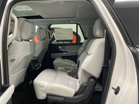 New 2027 Ford Expedition Max Platinum AWD/4WD image 17