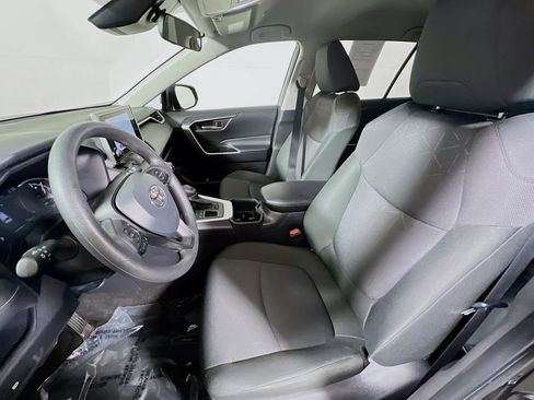 Certified 2025 Toyota RAV4 XLE image 18