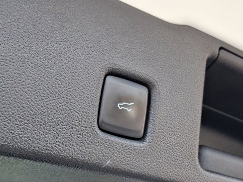 Used 2021 Ford Escape Titanium w/ Titanium Elite Package image 29