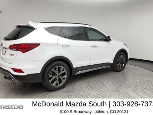 Used 2018 Hyundai Santa Fe Sport AWD/4WD image 2