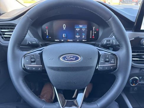 Used 2024 Ford Escape Active AWD/4WD image 25