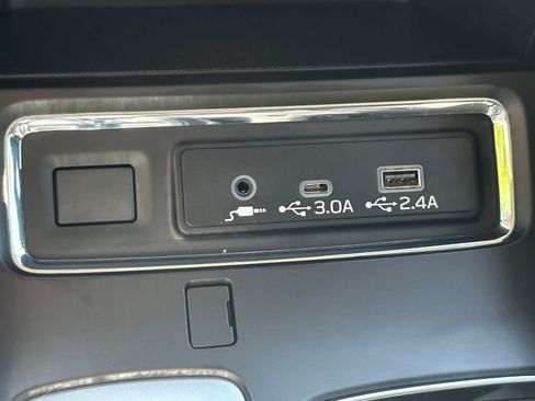 Used 2025 Subaru Ascent Premium AWD/4WD image 22