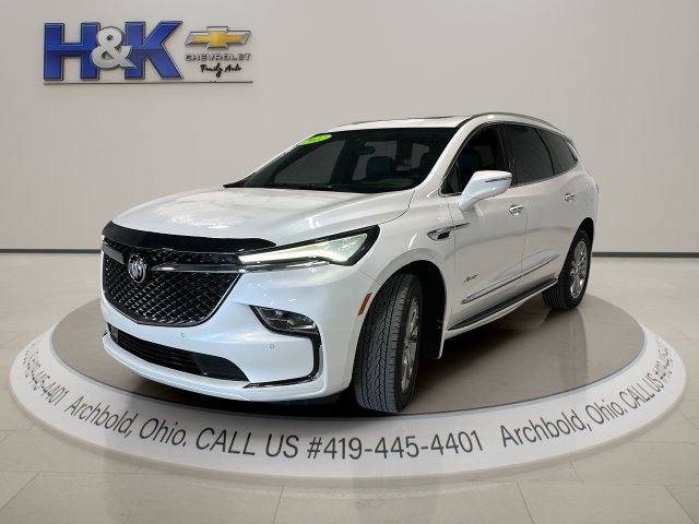 Used 2022 Buick Enclave Avenir w/ Avenir Technology Package AWD/4WD image 3