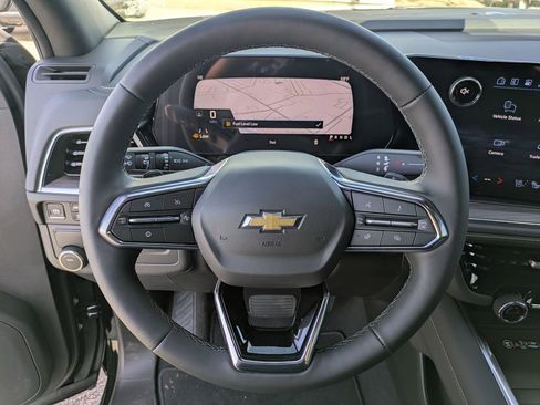 New 2026 Chevrolet Suburban Premier image 18