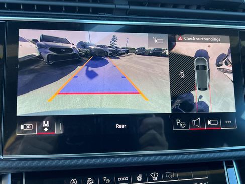 New 2026 Audi SQ8 Prestige image 23