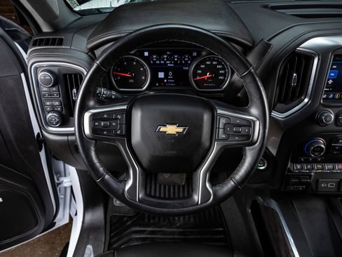 Used 2022 Chevrolet Silverado 2500 LTZ w/ LTZ Plus Package image 19