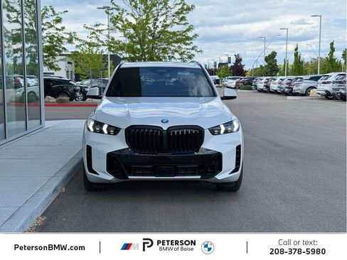 New 2026 BMW X5 xDrive50e w/ M Sport Package AWD/4WD image 8