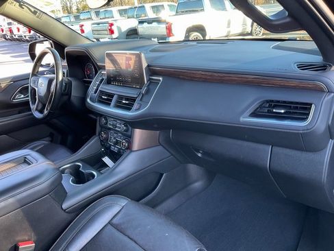 Used 2021 Chevrolet Suburban High Country image 24