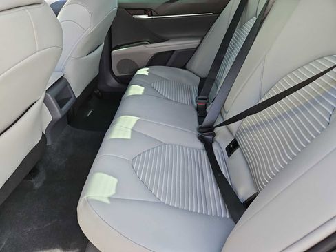 Used 2024 Toyota Camry SE FWD image 19