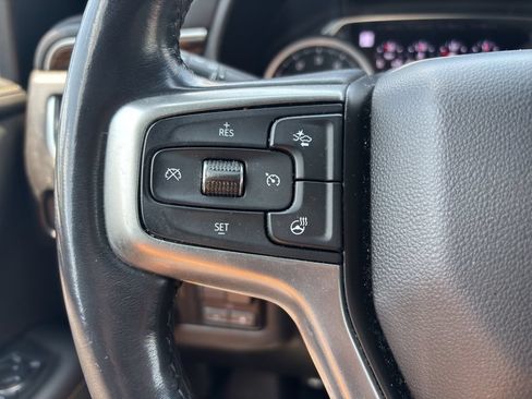 Used 2021 Chevrolet Tahoe Premier w/ Premium Package RWD image 26