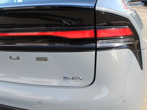 Certified 2026 Toyota Prius XLE FWD image 14