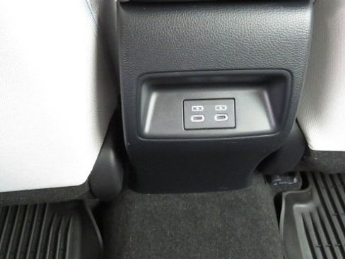 Used 2023 Toyota Corolla LE image 16