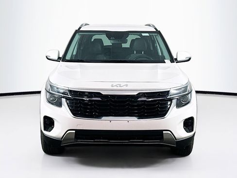 Used 2025 Kia Seltos S FWD image 2