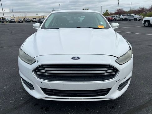 Used 2016 Ford Fusion SE image 6