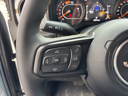 Used 2024 Jeep Wrangler Willys image 16