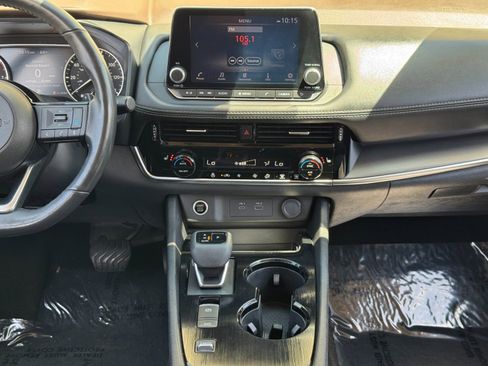 Used 2023 Nissan Rogue SV w/ SV Premium Package FWD image 22