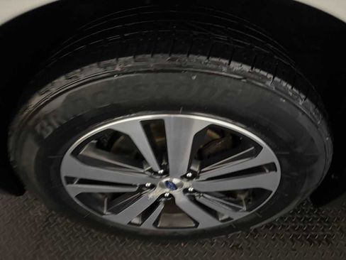 Used 2018 Subaru Outback 2.5i Limited image 8