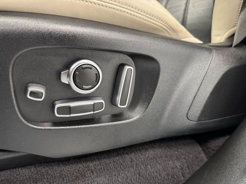 Used 2019 Land Rover Range Rover Sport HSE Dynamic image 15