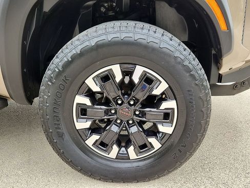 Used 2023 Nissan Frontier PRO-4X w/ Pro Convenience Package image 8