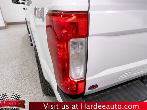 Used 2019 Ford F250 XLT w/ XLT Value Package image 9