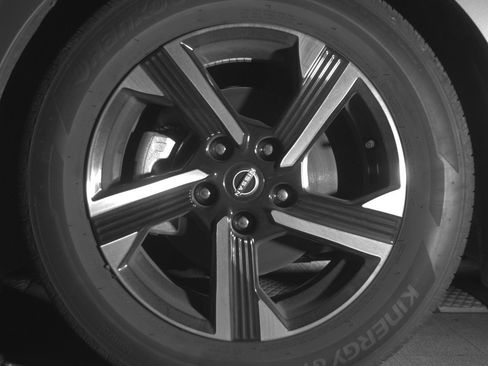 Used 2025 Nissan Sentra SV image 12