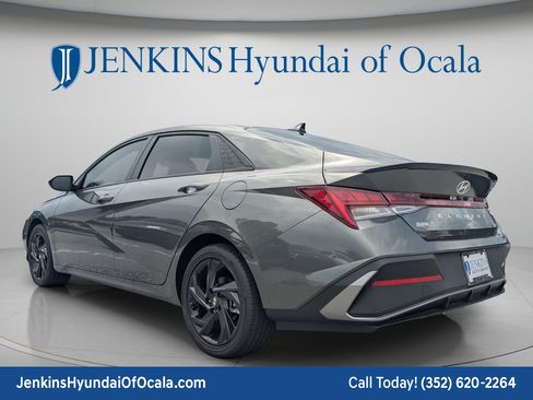 New 2026 Hyundai Elantra SEL Sport FWD image 6