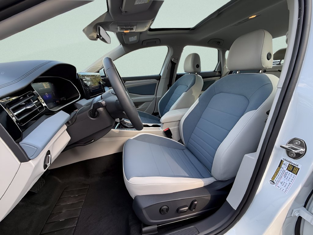 New 2026 Volkswagen Jetta SE FWD image 10
