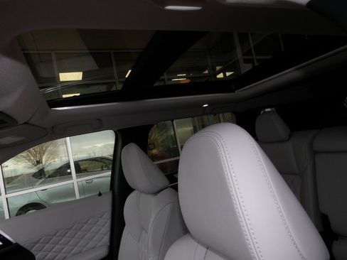 New 2025 Mitsubishi Outlander SEL image 17