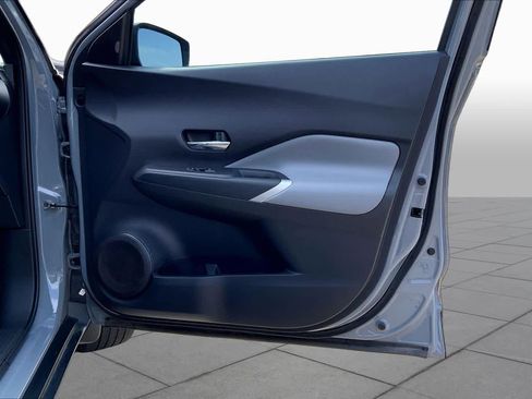 Used 2024 Nissan Kicks SR w/ SR Premium Package FWD image 21