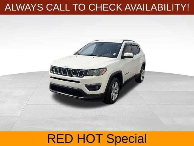 Used 2020 Jeep Compass Latitude w/ Cold Weather Group AWD/4WD image 3