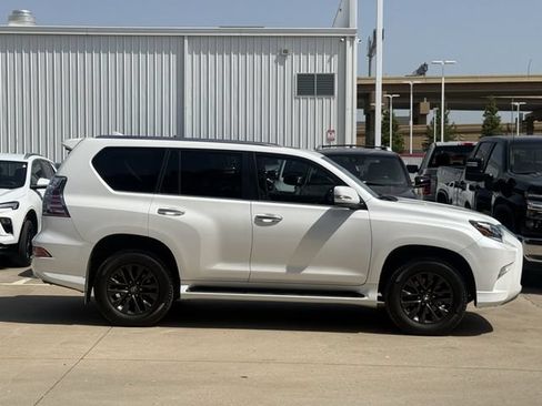 Used 2023 Lexus GX 460 Premium AWD/4WD image 3