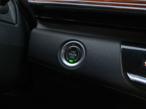 Used 2022 Cadillac Escalade ESV Luxury image 25