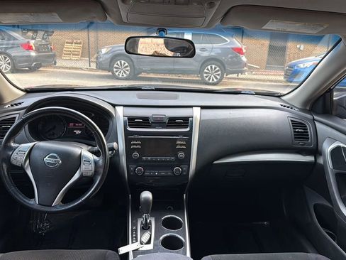 Used 2013 Nissan Altima 2.5 SV FWD image 24