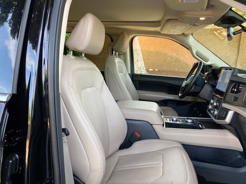 Used 2024 Ford Expedition Limited AWD/4WD image 51