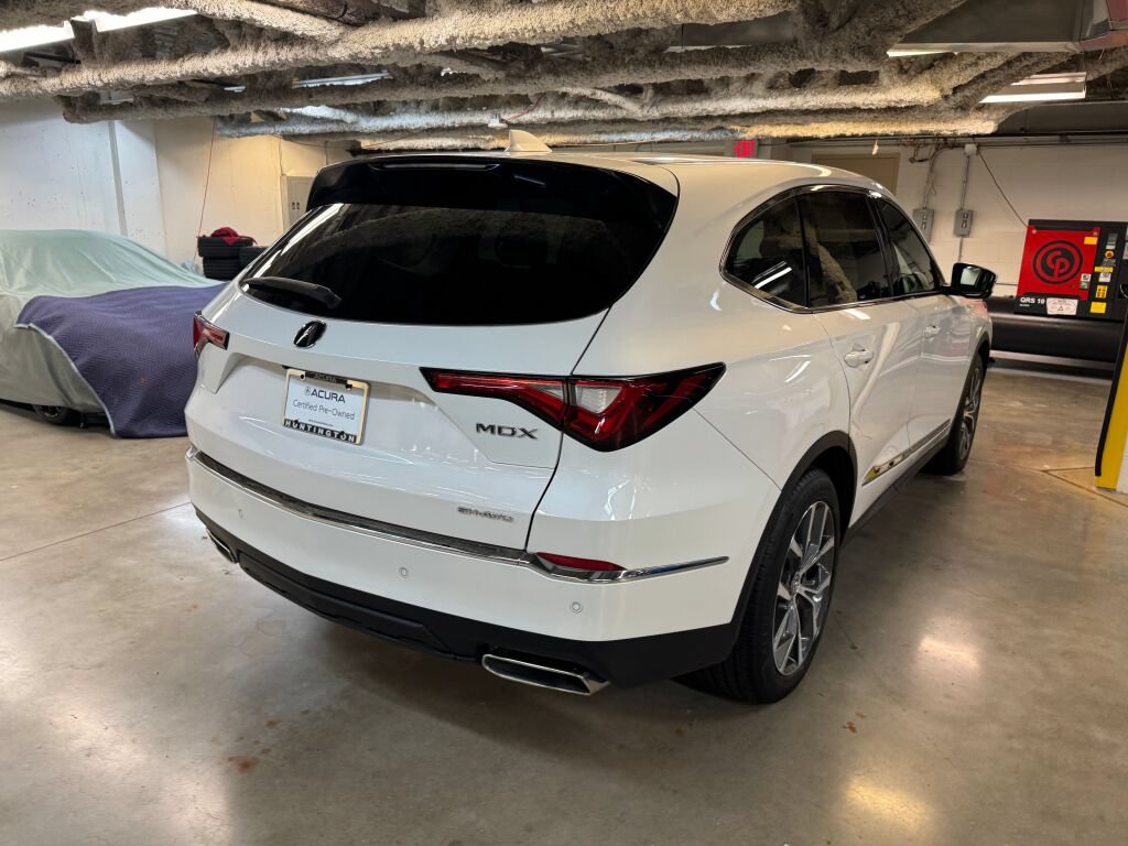 Certified 2024 Acura MDX w/ Technology Package AWD/4WD image 5